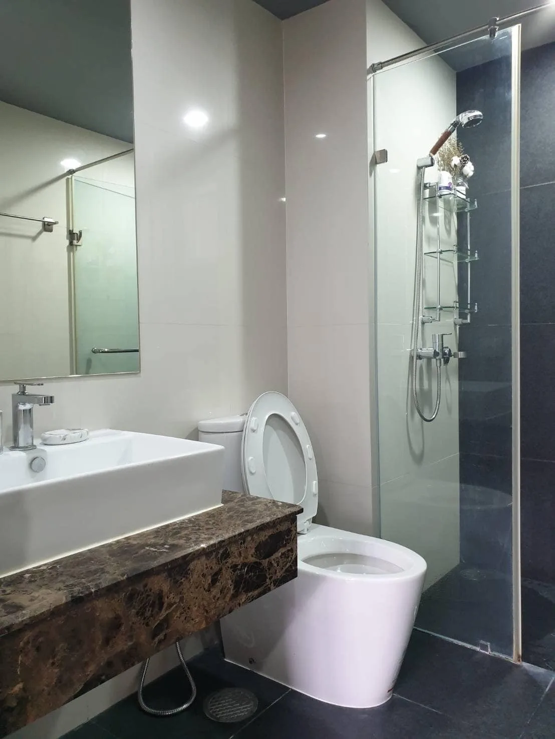 Property photos for The Tempo Ruamrudee