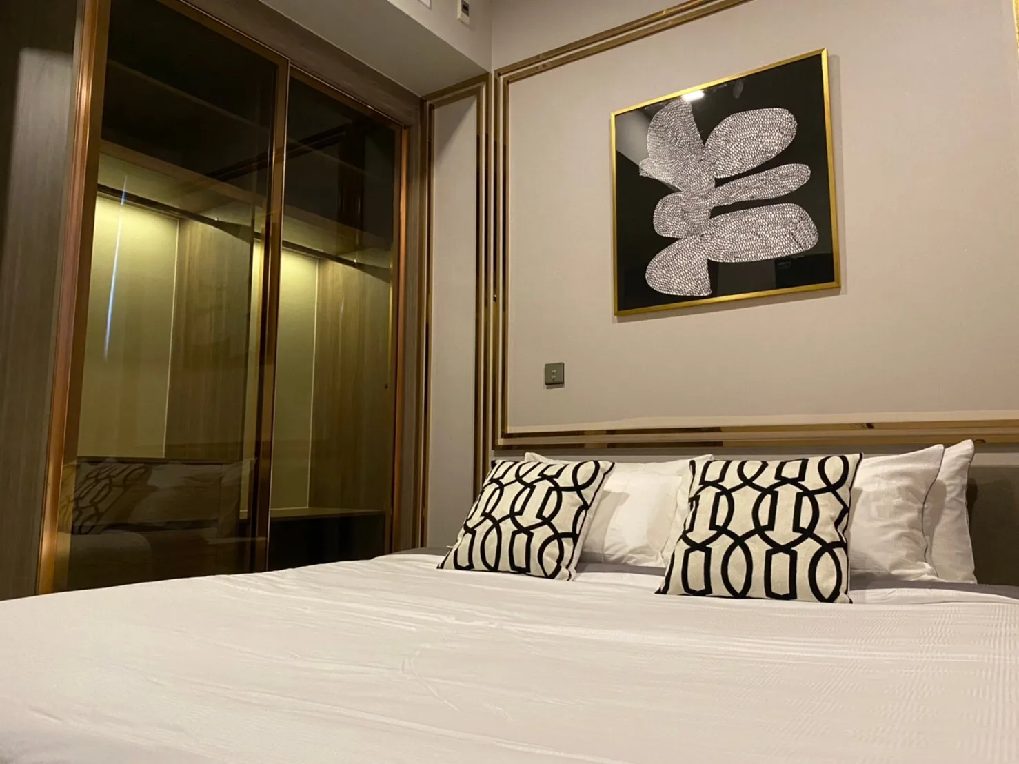 Property photos for Celes Asoke