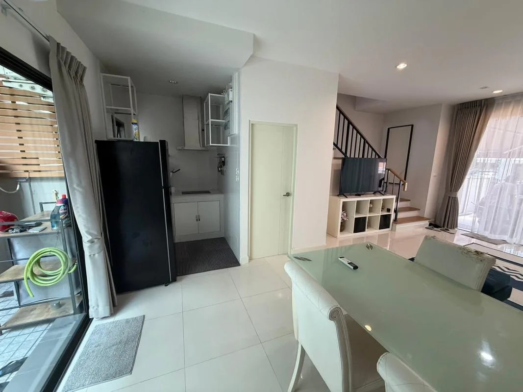 Property photos for Baan Klang Muang Bangna-Wongwaen