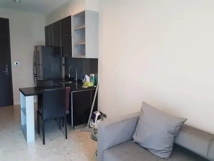 Property photos for The Crest Sukhumvit 34