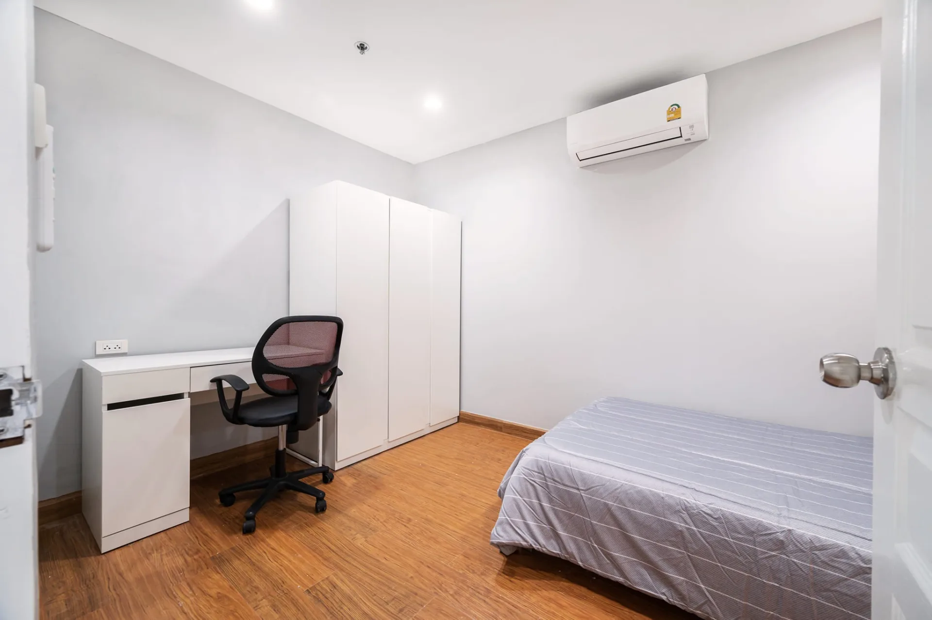Property photos for The Waterford Diamond