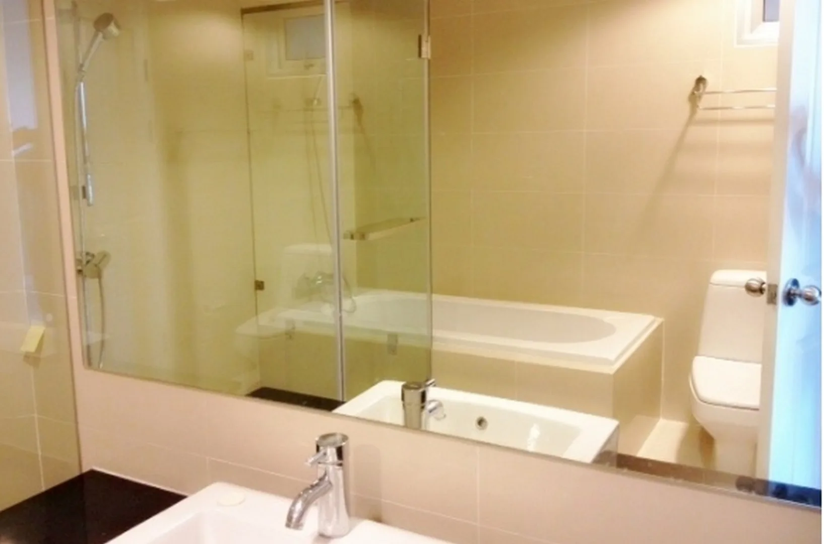 Property photos for Belle Grand Rama 9