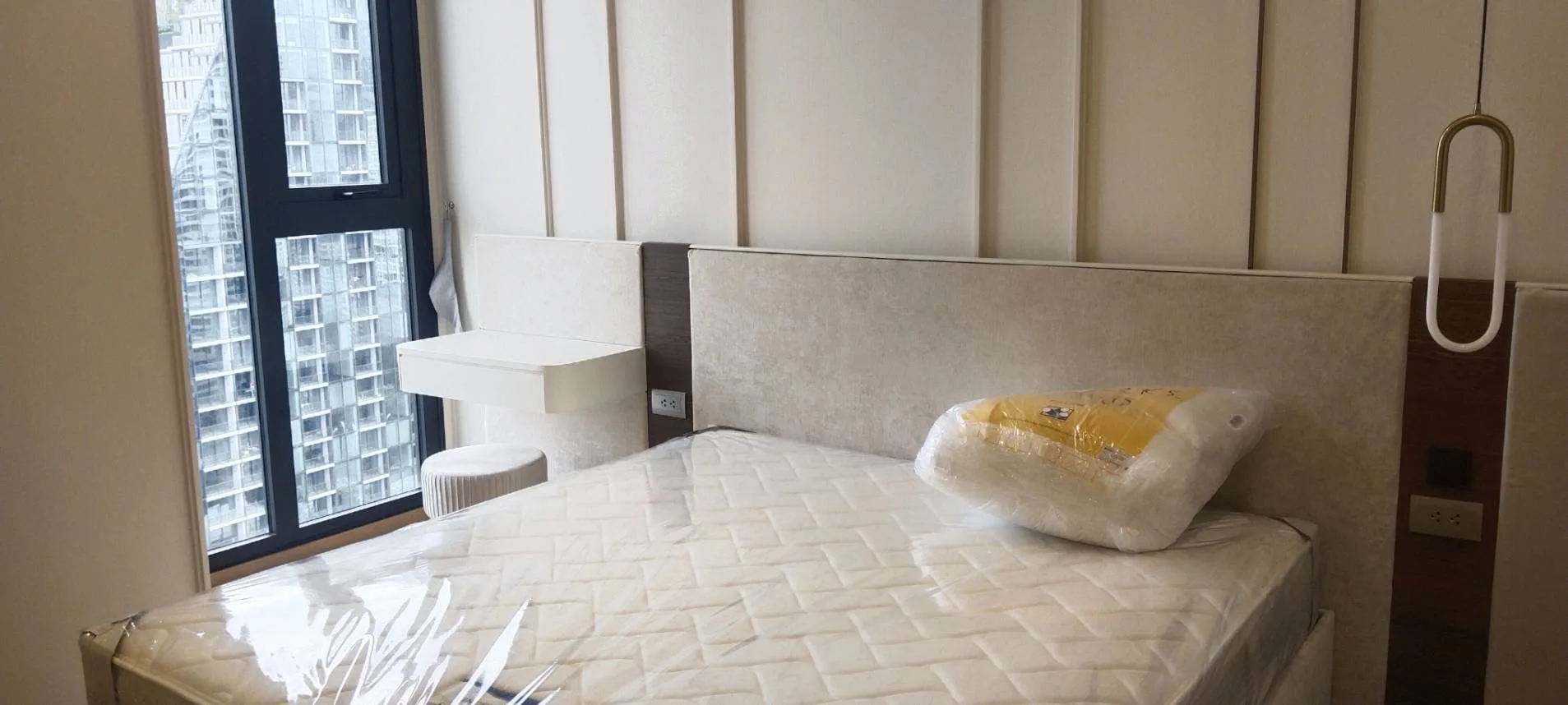 Property photos for Anil Sathorn 12