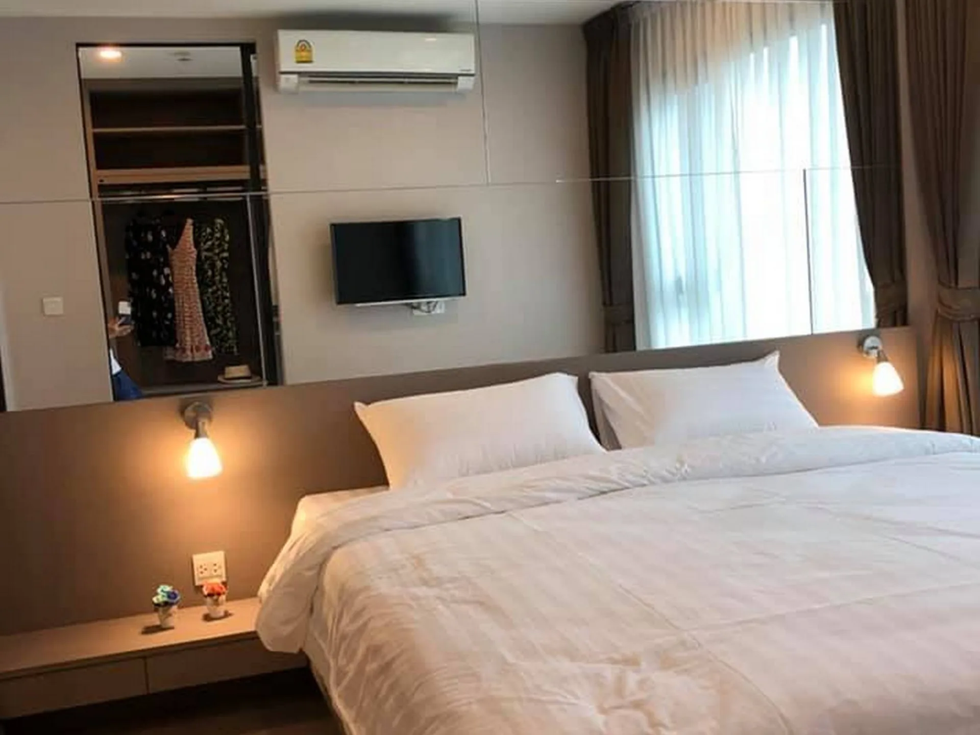 Property photos for Life Asoke