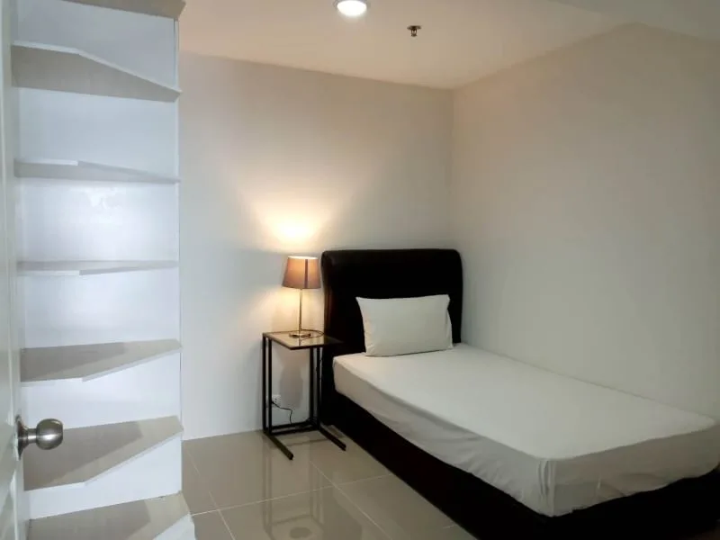 Property photos for The Waterford Diamond