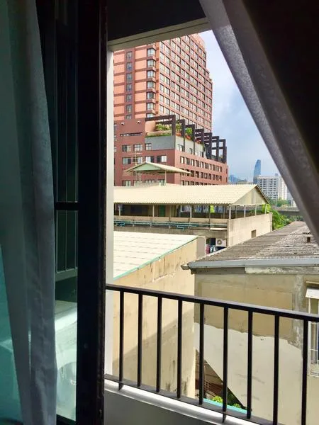 Property photos for The Reserve - Kasemsan 3