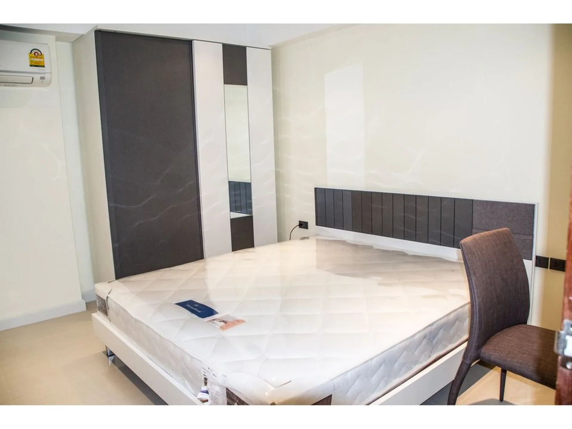 Property photos for Diamond Tower