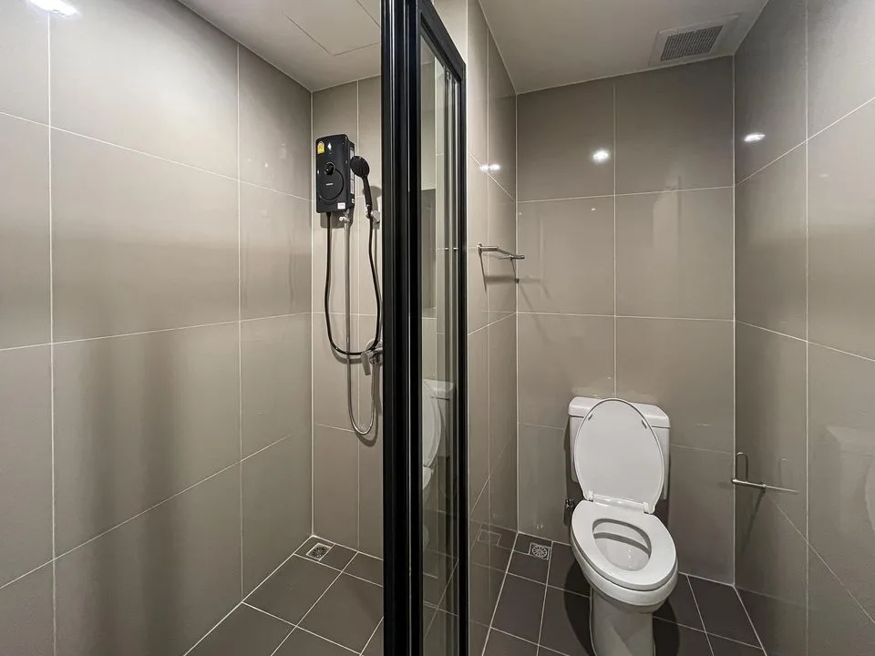 Property photos for The Base Phetchaburi-thonglor