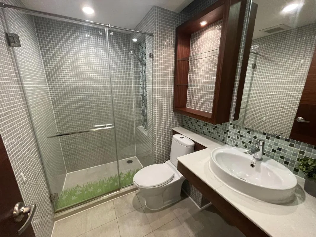 Property photos for Avenue 61