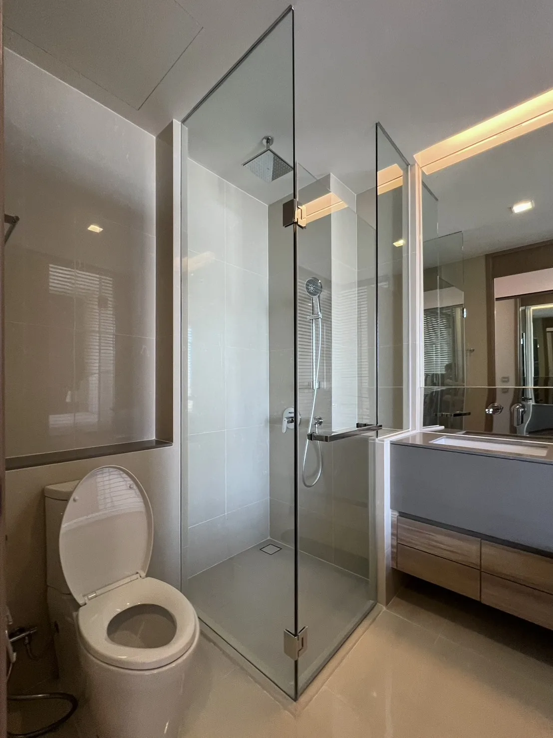 Property photos for The Esse Asoke
