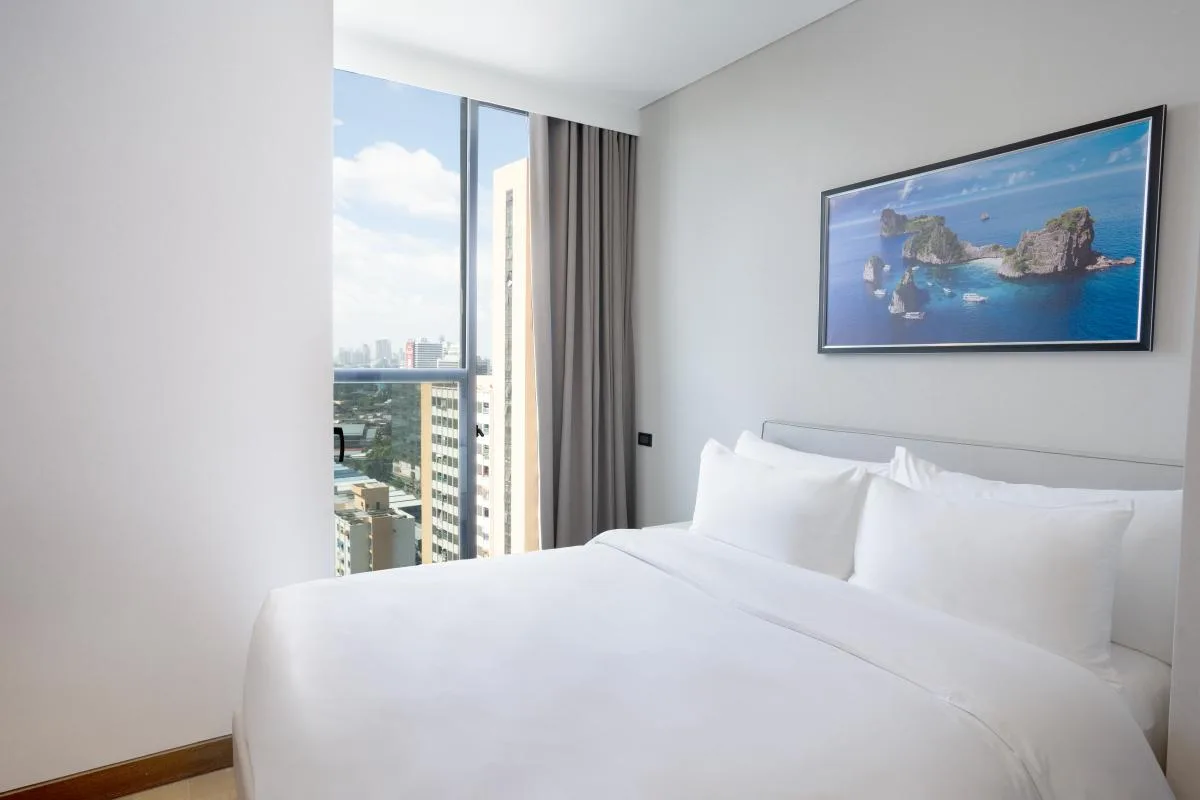 Property photos for Siamese Exclusive Queens