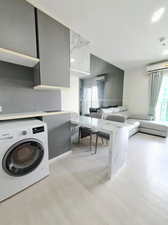 Property photos for The Key Sathorn - Charoenraj