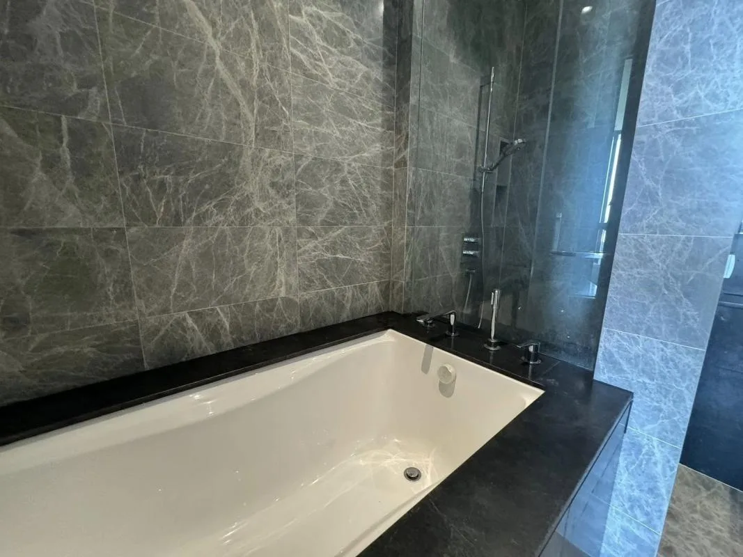 Property photos for 28 Chidlom