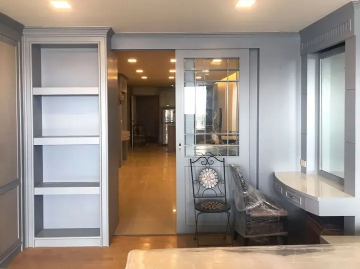 Property photos for State Tower