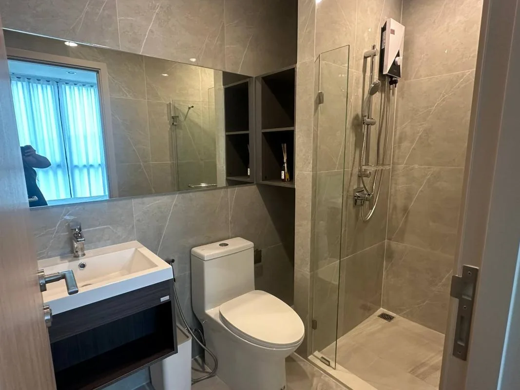 Property photos for Nue District R9