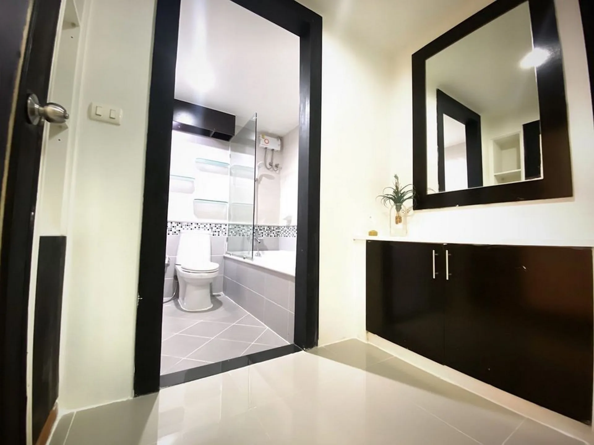 Property photos for The Waterford Sukhumvit 50 Onnut