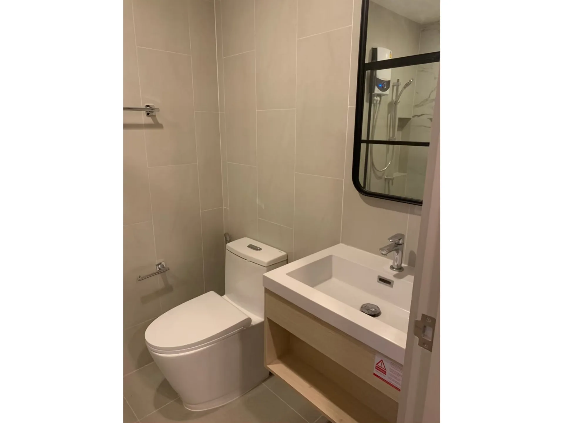 Property photos for Metris Rama 9-ramkhamhaeng