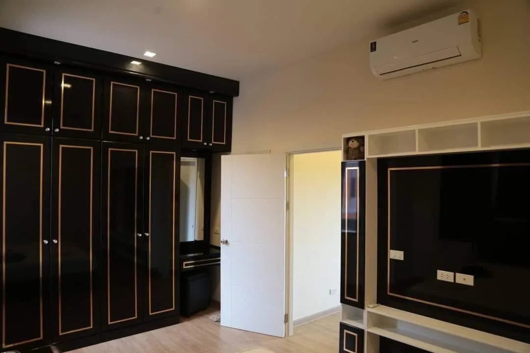Property photos for Eigen Premium Townhome