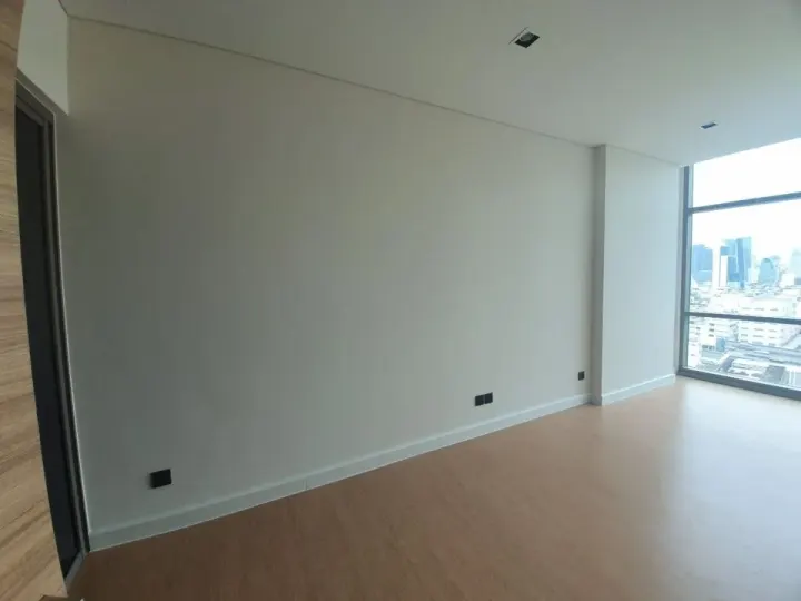 Property photos for The Room Charoenkrung 30
