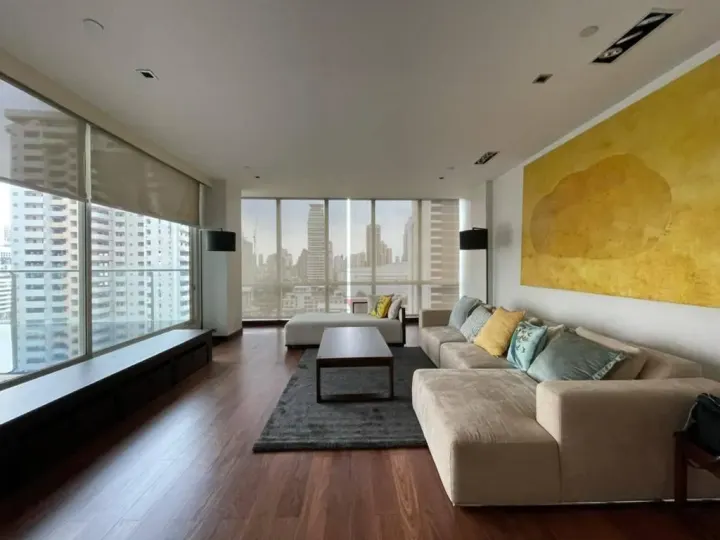 Property photos for Le Raffine Jambunuda Sukhumvit 31
