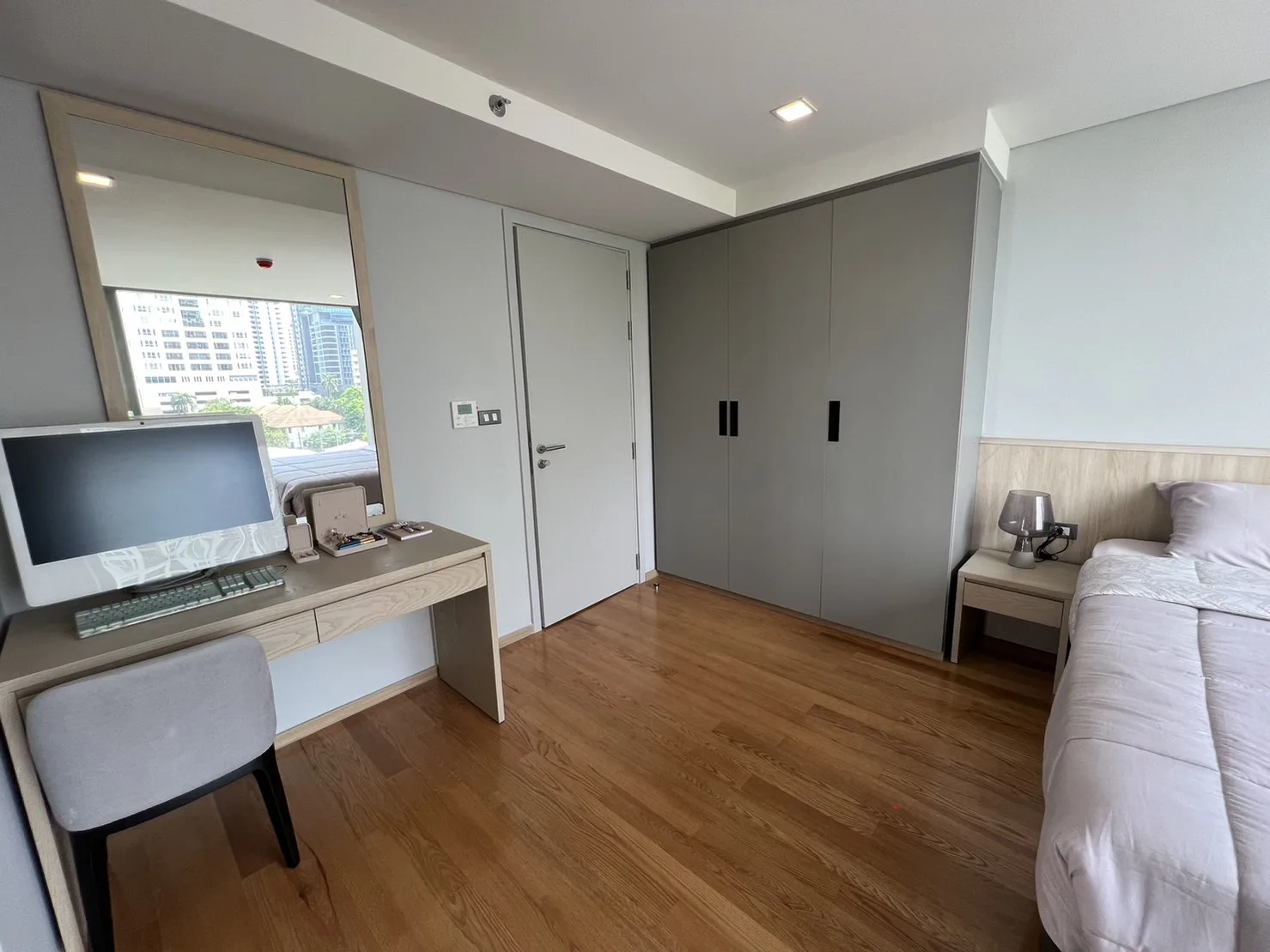 Property photos for Piya Apartment Sukhumvit 15