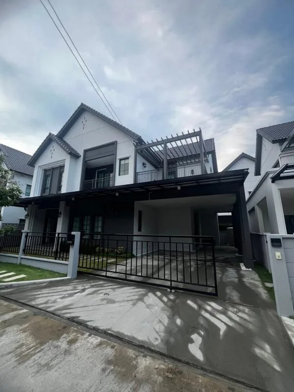 Property photos for Centro Bangna - Km.7