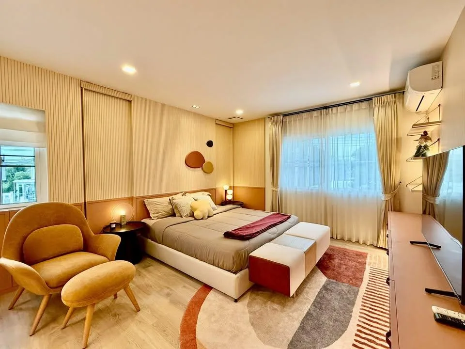 Property photos for Villaggio Srinakarin-bangna