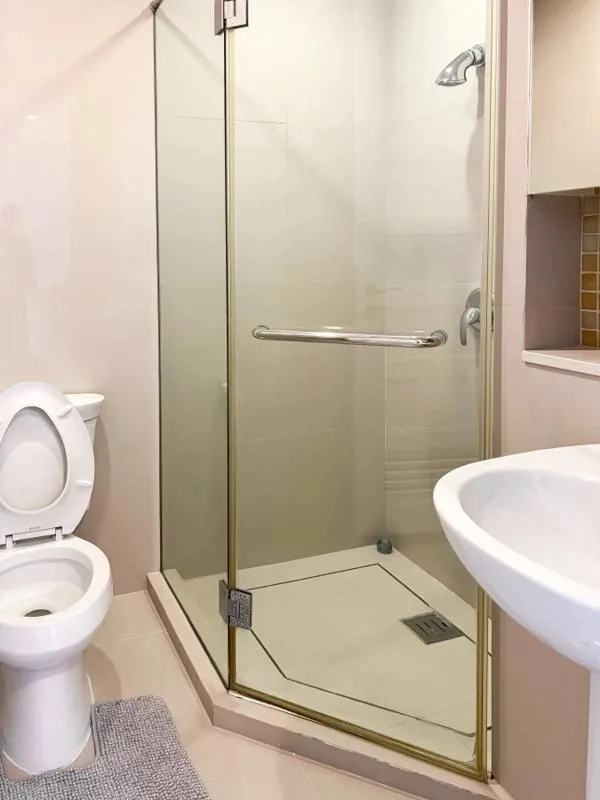 Property photos for Aguston Sukhumvit 22