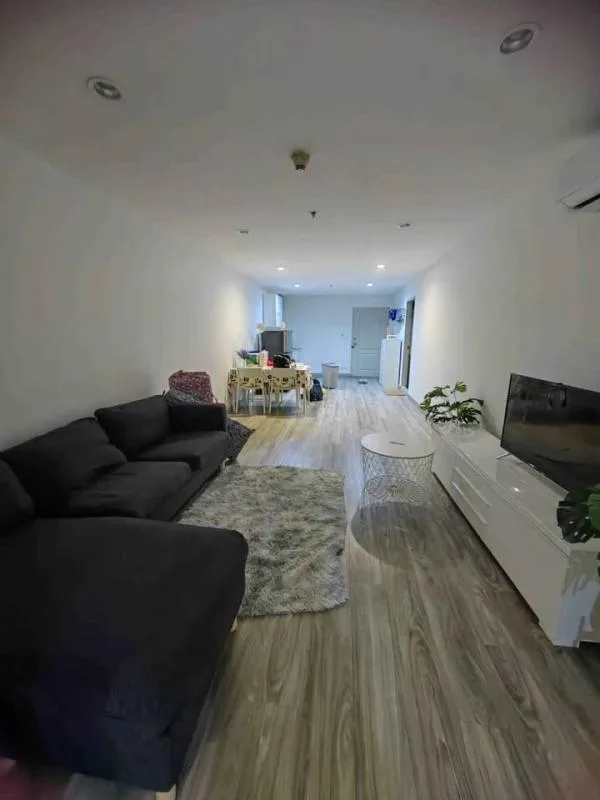 Property photos for State Tower