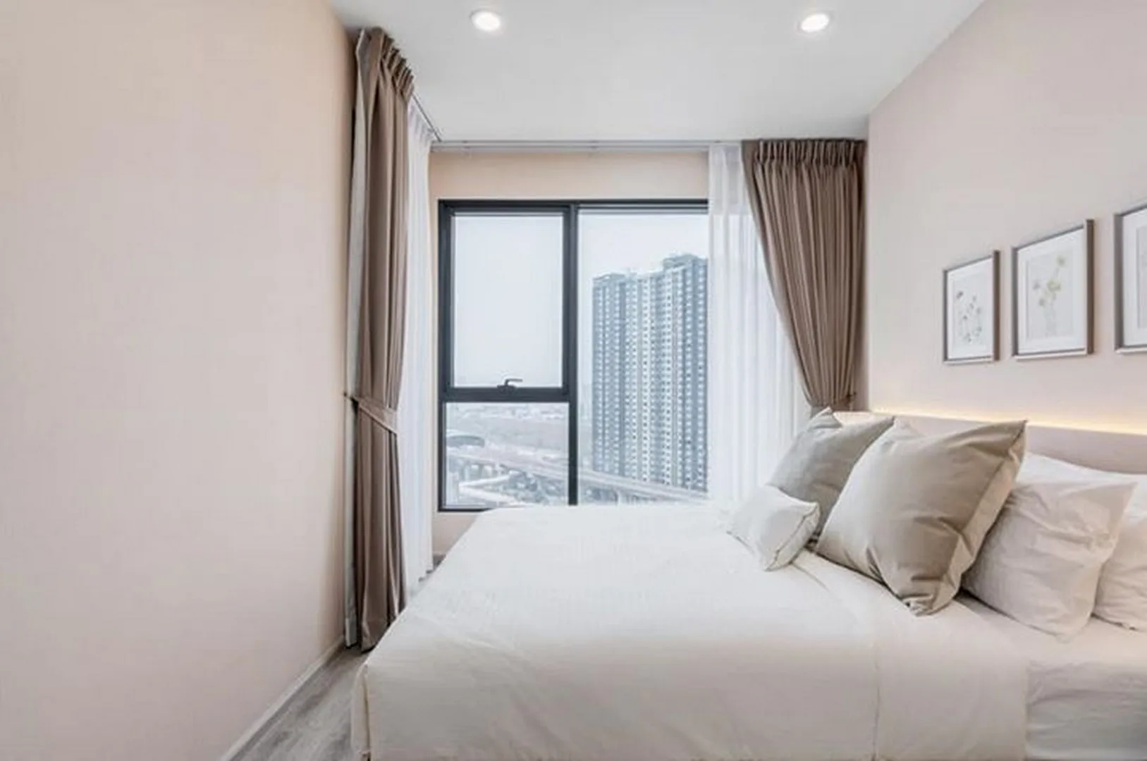 Property photos for Ideo Mobi Asoke