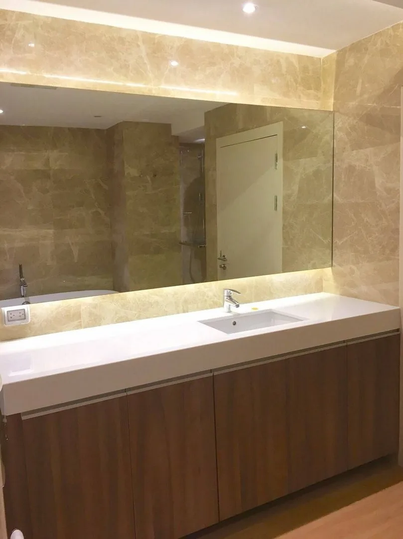 Property photos for Royal Castle