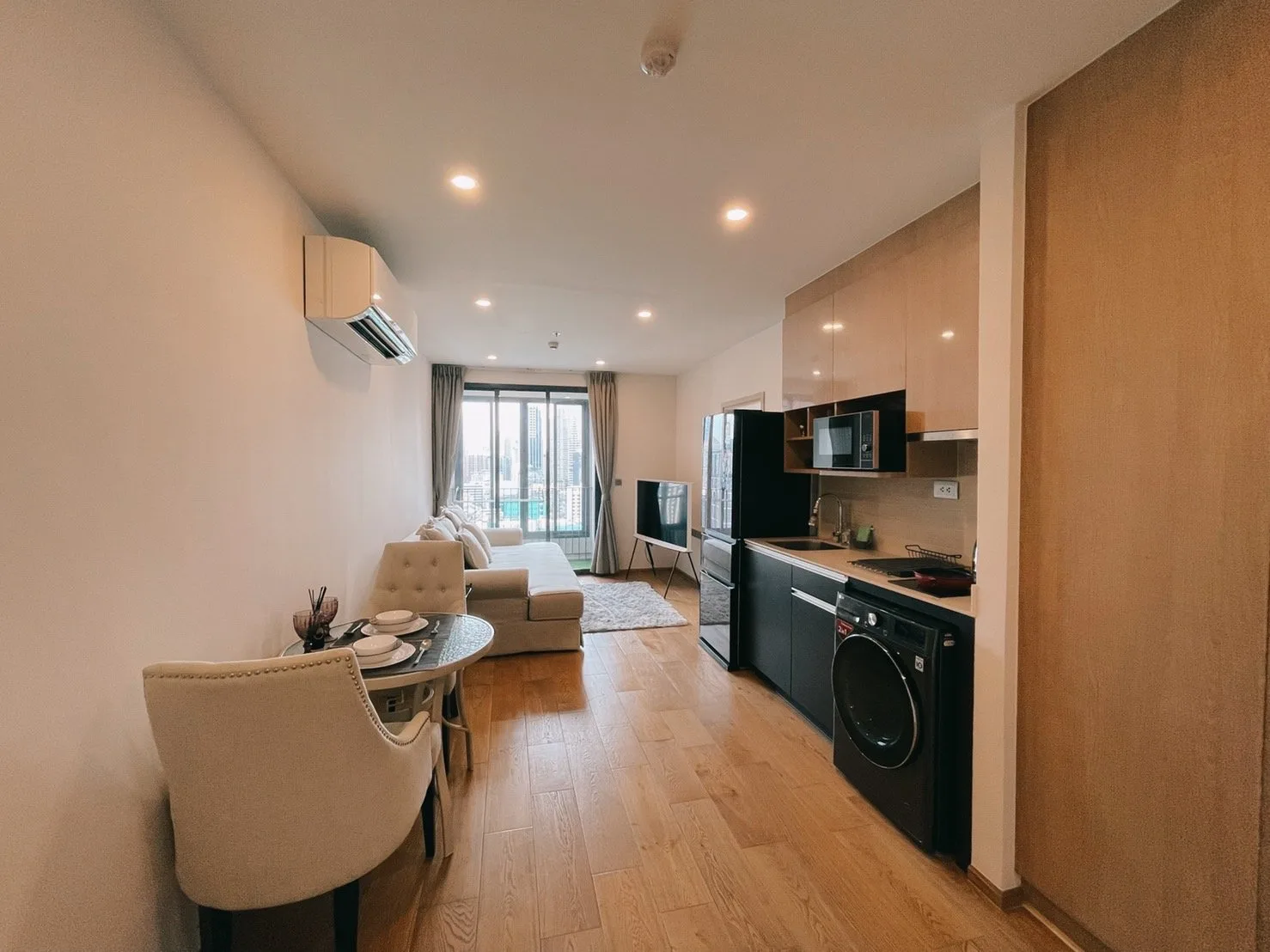 Property photos for Q Chidlom - Phetchaburi