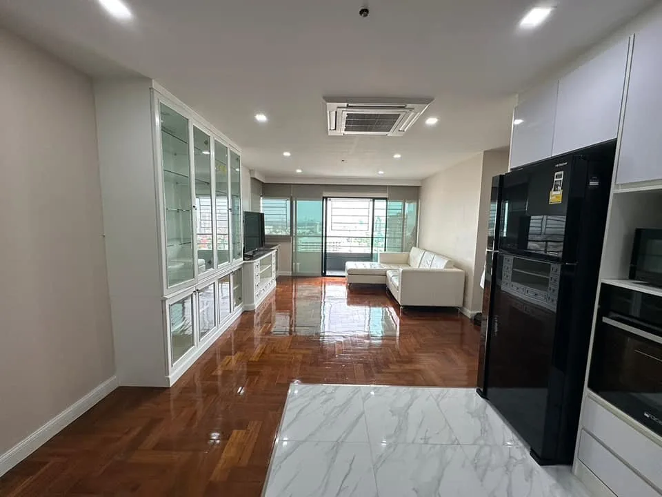Property photos for Sathorn Gardens