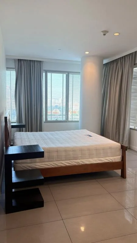 Property photos for 185 Rajadamri