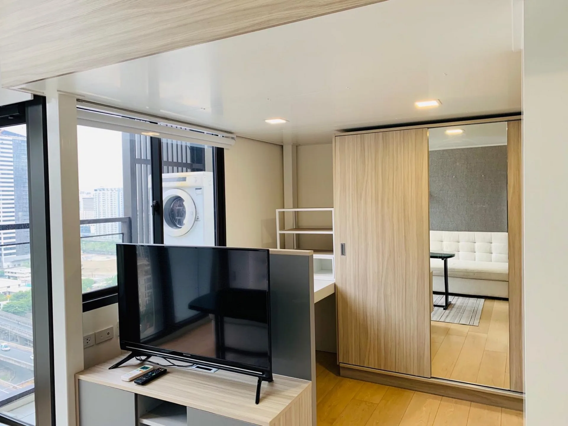 Property photos for Chewathai Residence Asoke