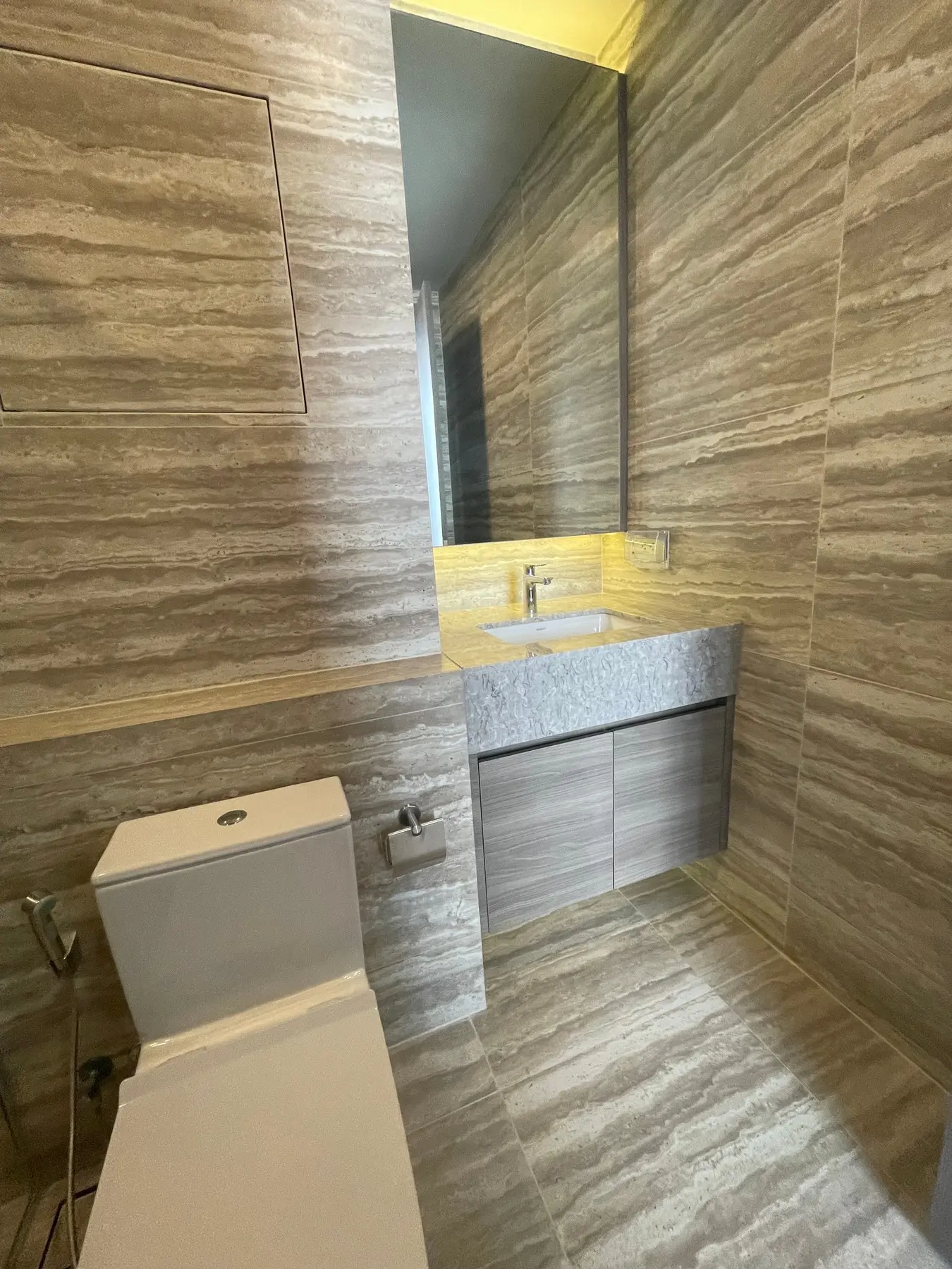 Property photos for Celes Asoke