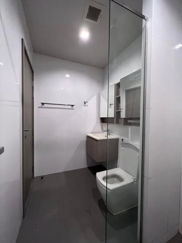 Property photos for The Line Wongsawang