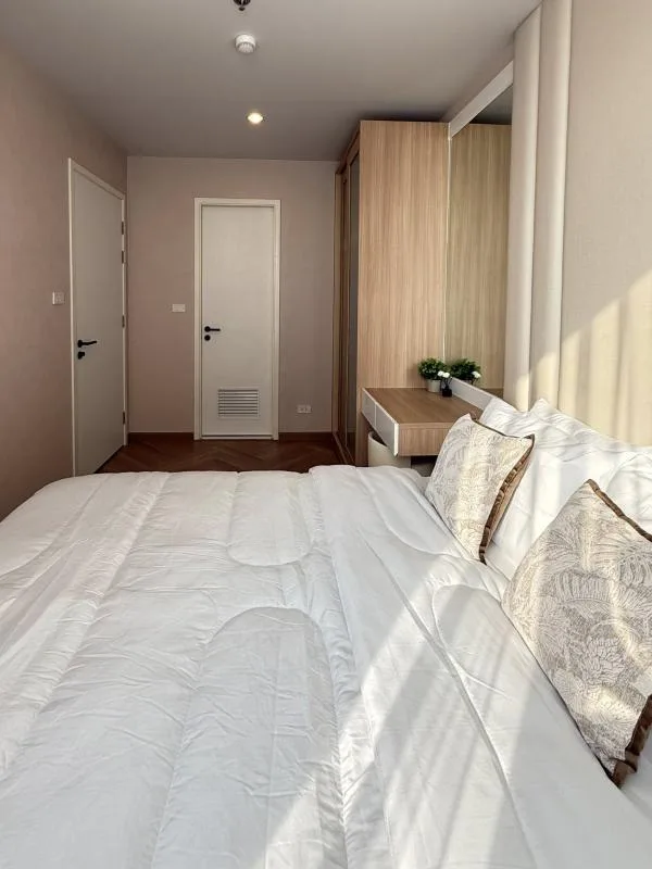 Property photos for Estella Ekkamai