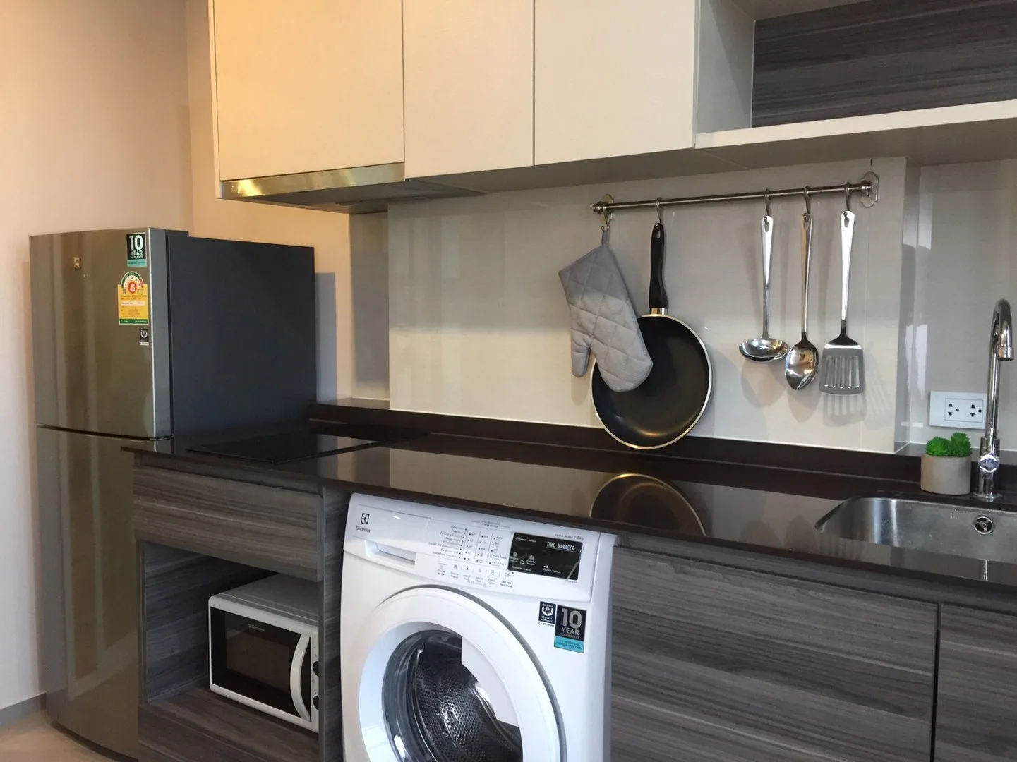 Property photos for Centric Ari Station