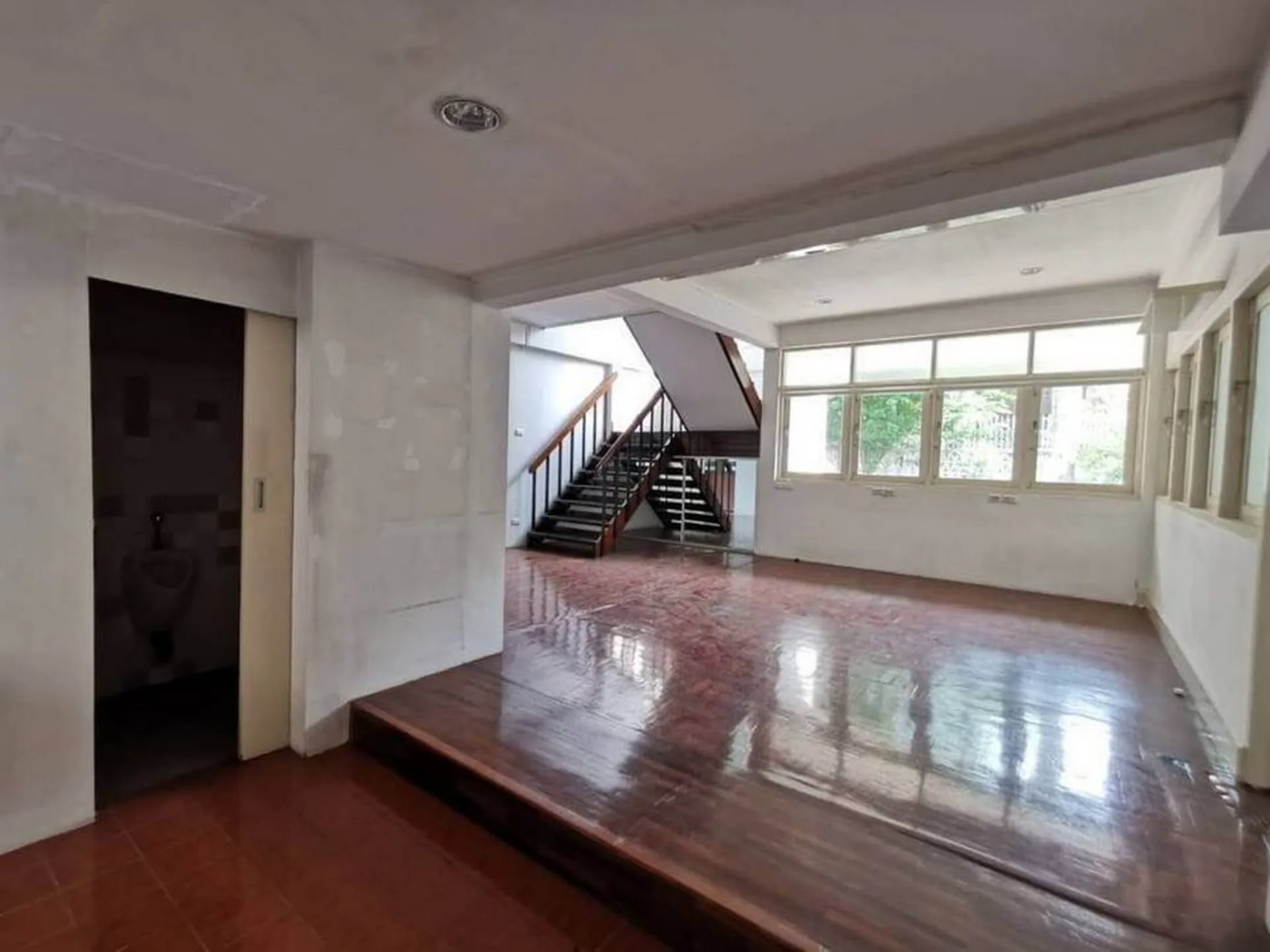 Property photos for Single House Ekkamai 6