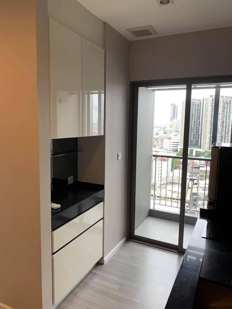 Property photos for The Room Sathorn - St.Louis