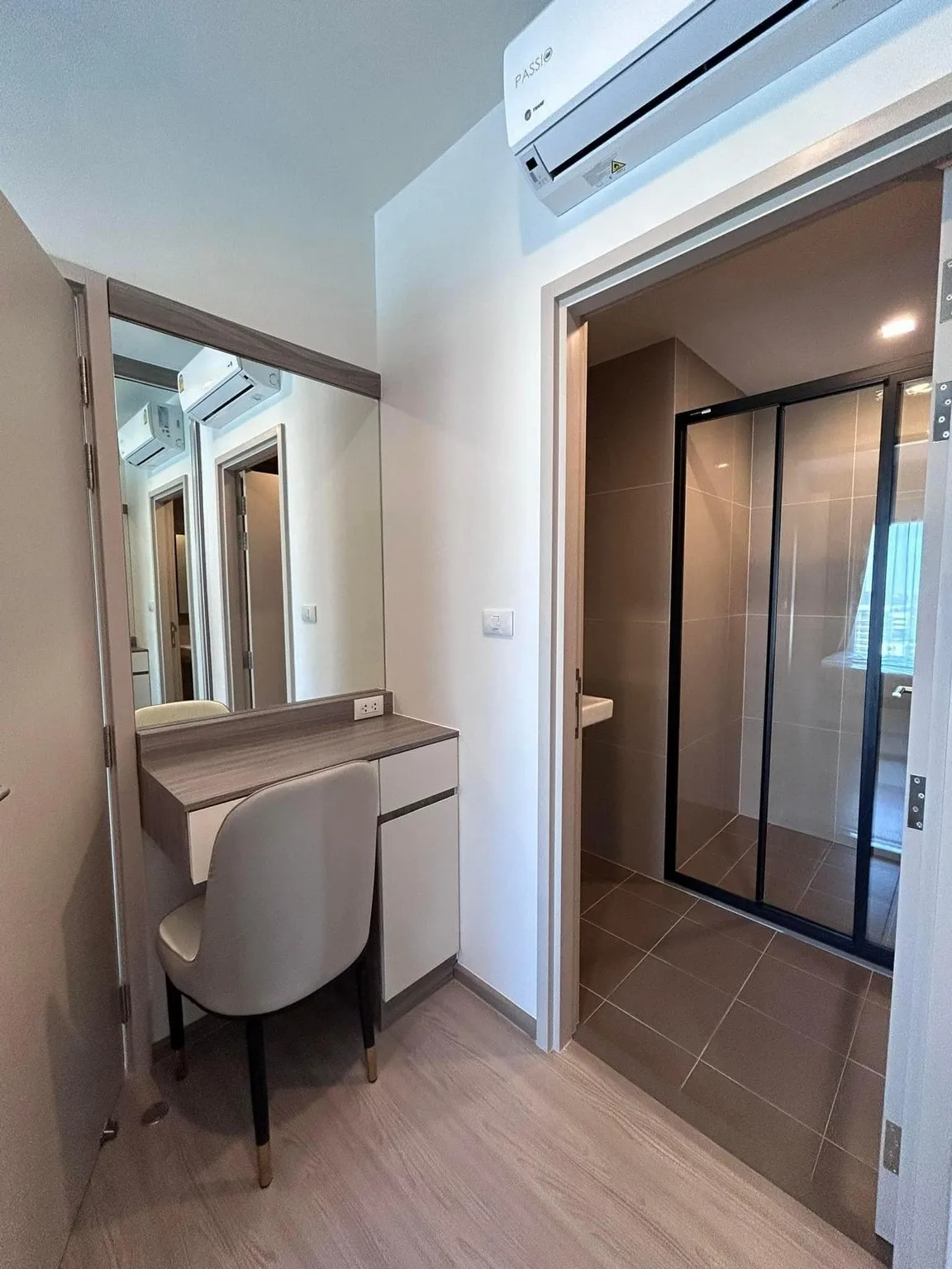 Property photos for The Base Phetchaburi-thonglor