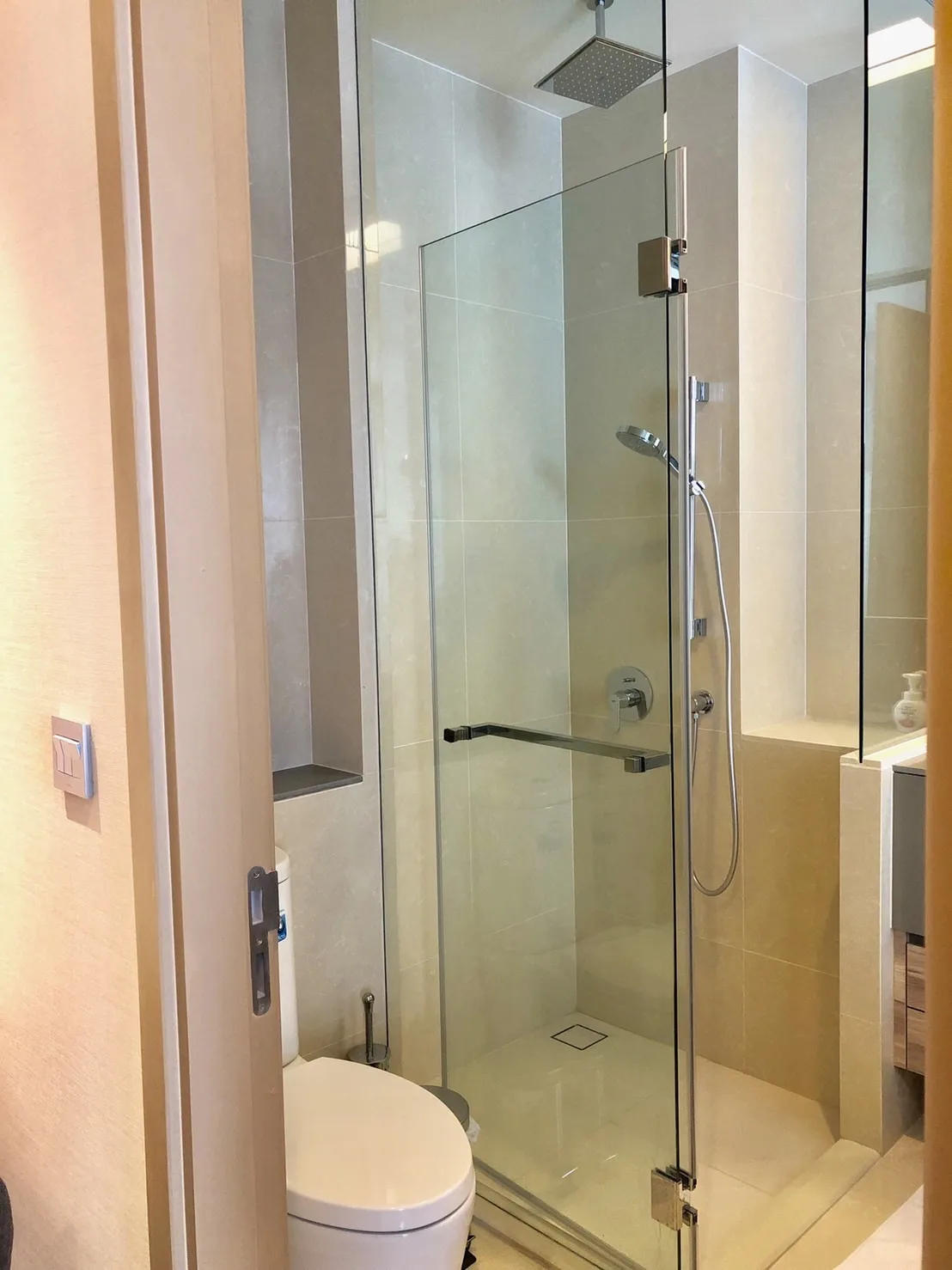 Property photos for The Esse Asoke