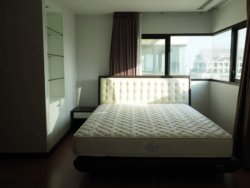 Property photos for Sathorn Gardens