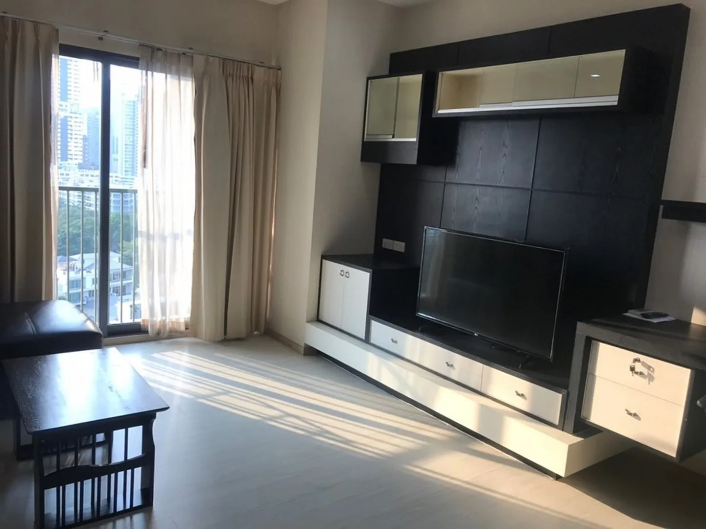 Property photos for Noble Remix