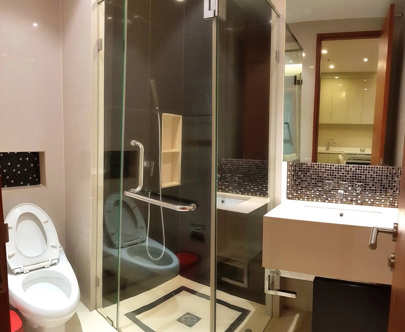 Property photos for The Address Sukhumvit 28