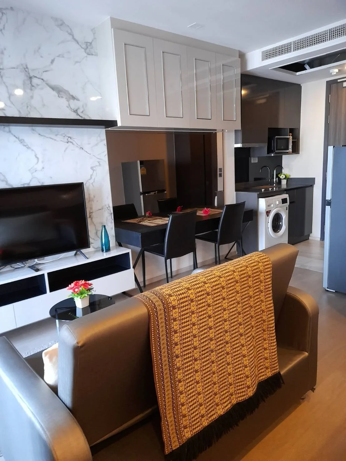 Property photos for Ashton Asoke