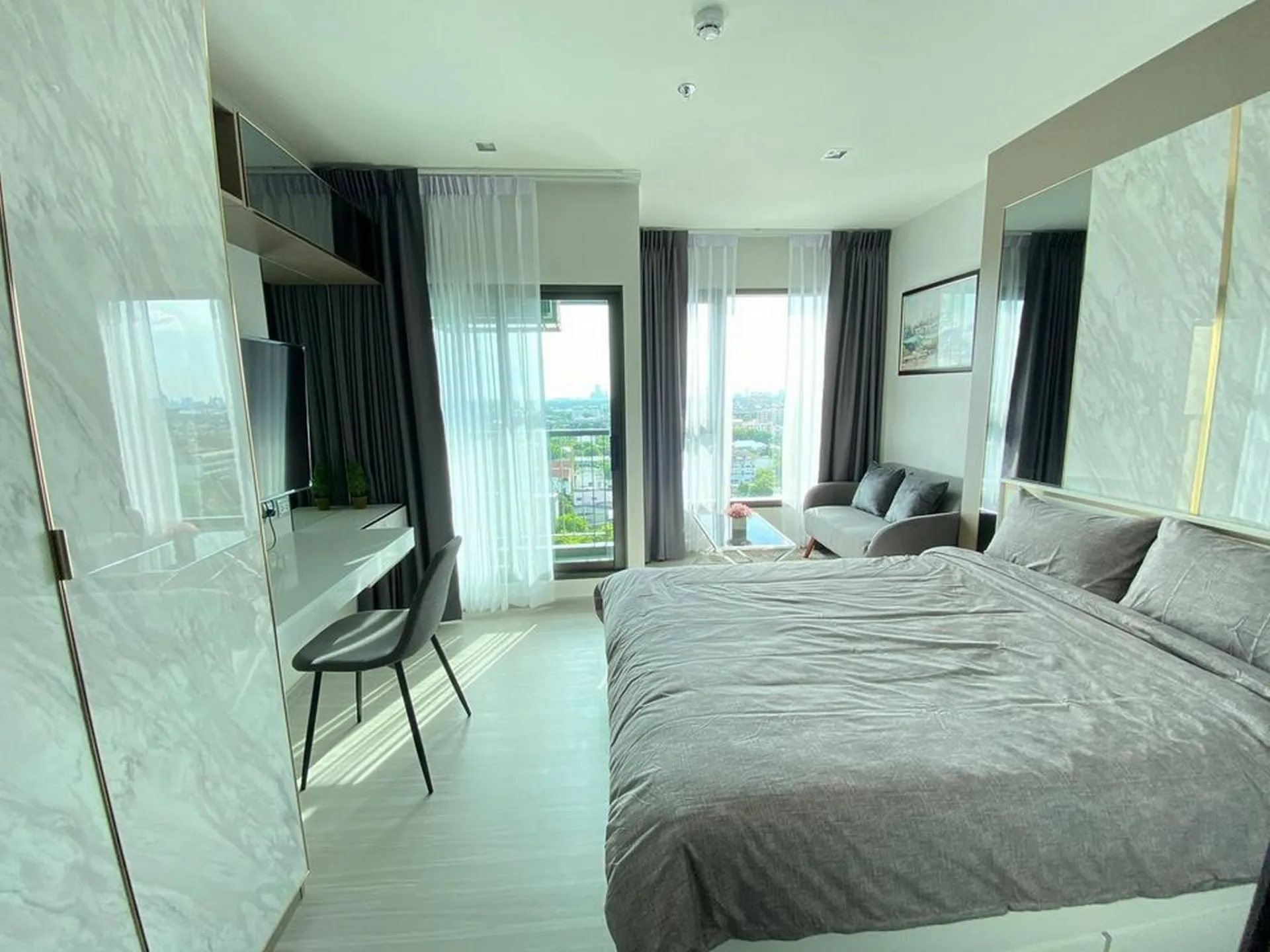 Property photos for Life Sukhumvit 62