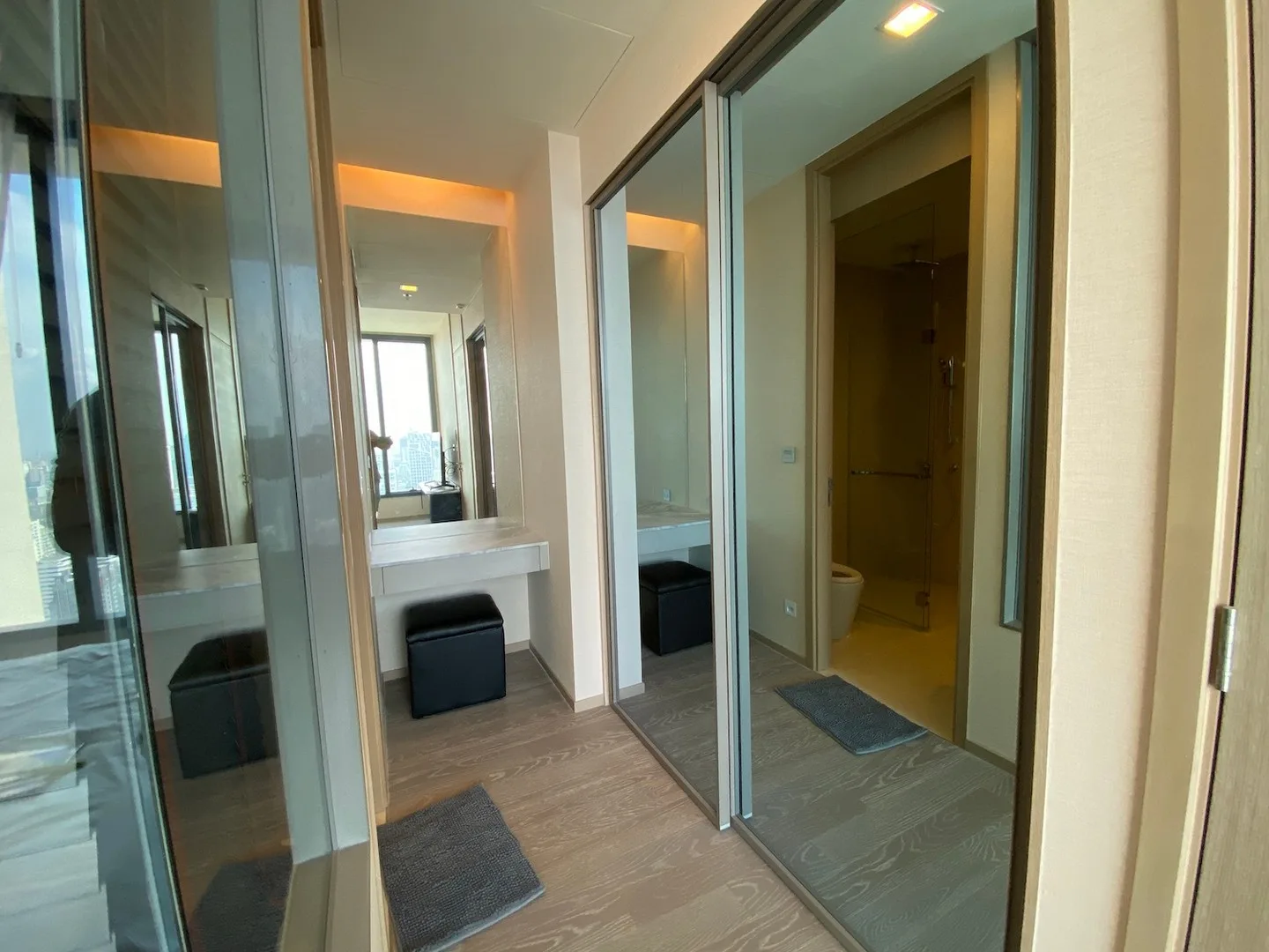 Property photos for The Esse Asoke