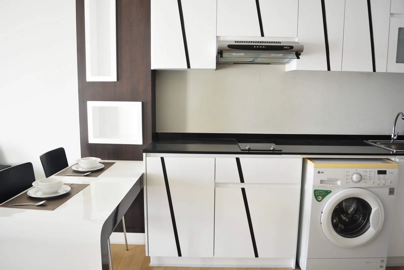 Property photos for Noble Refine